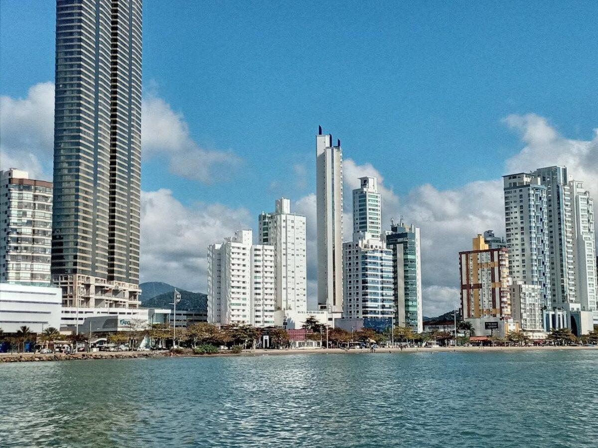 3 Linda Vista Da Orla De Bc A 50m Da - Somente Familiares Apartment